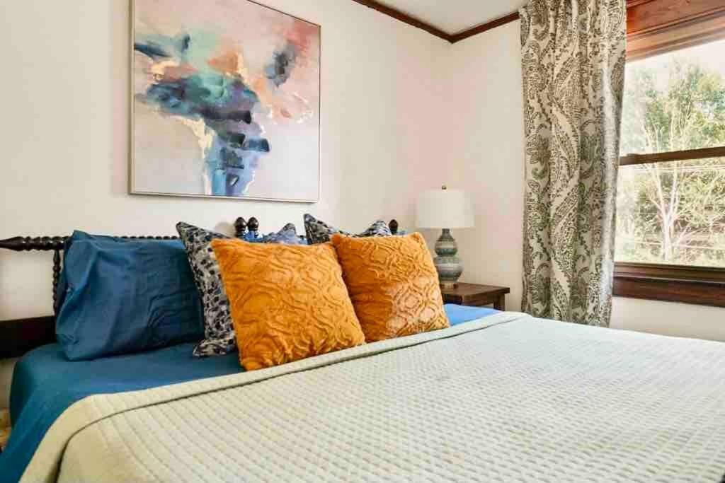Highlands 3 Bedroom - Walk To Bars, Resturants Holiday home