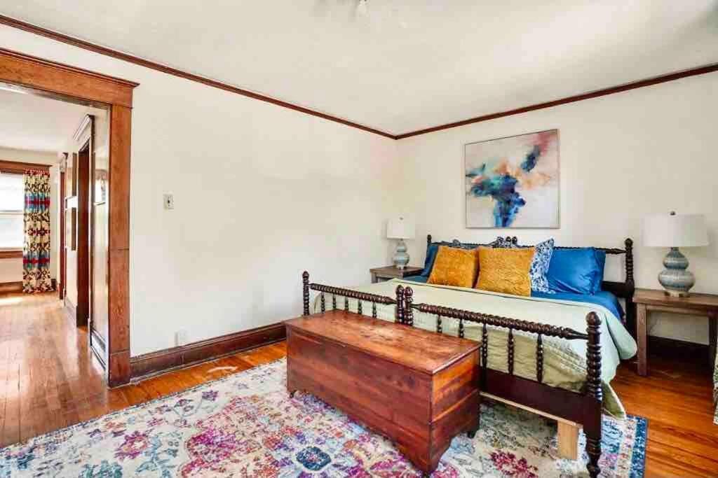 Highlands 3 Bedroom - Walk To Bars, Resturants Louisville